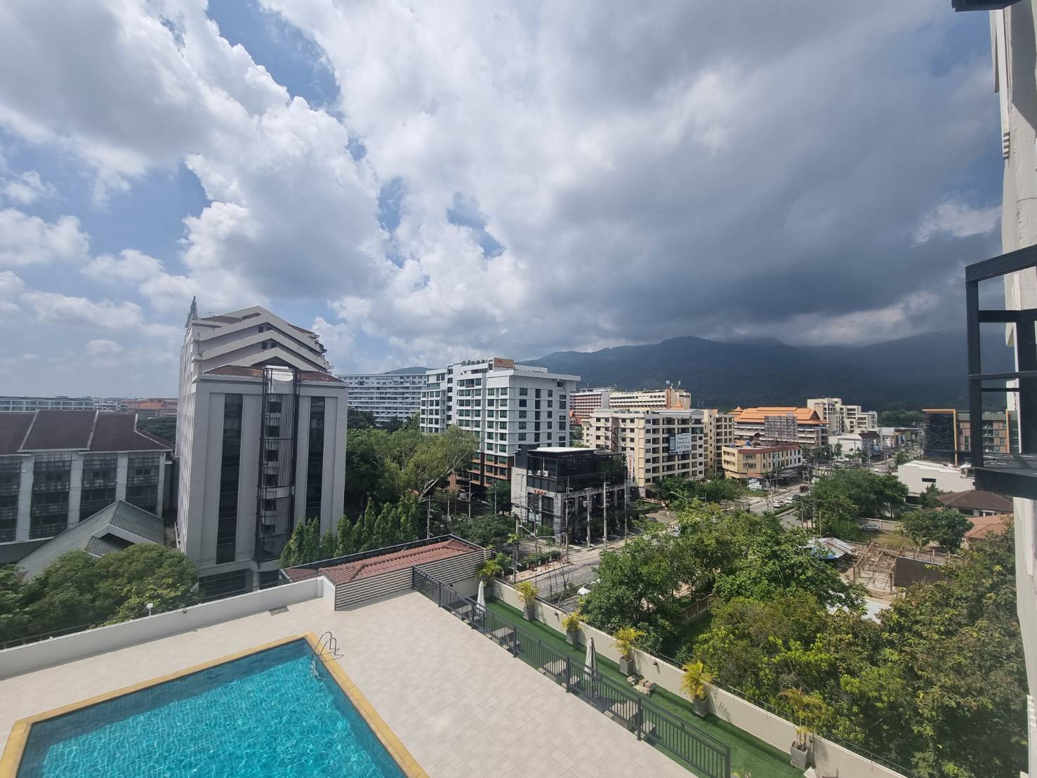 Studio With Pool View For Sale At Trio Condo, Chiangmai